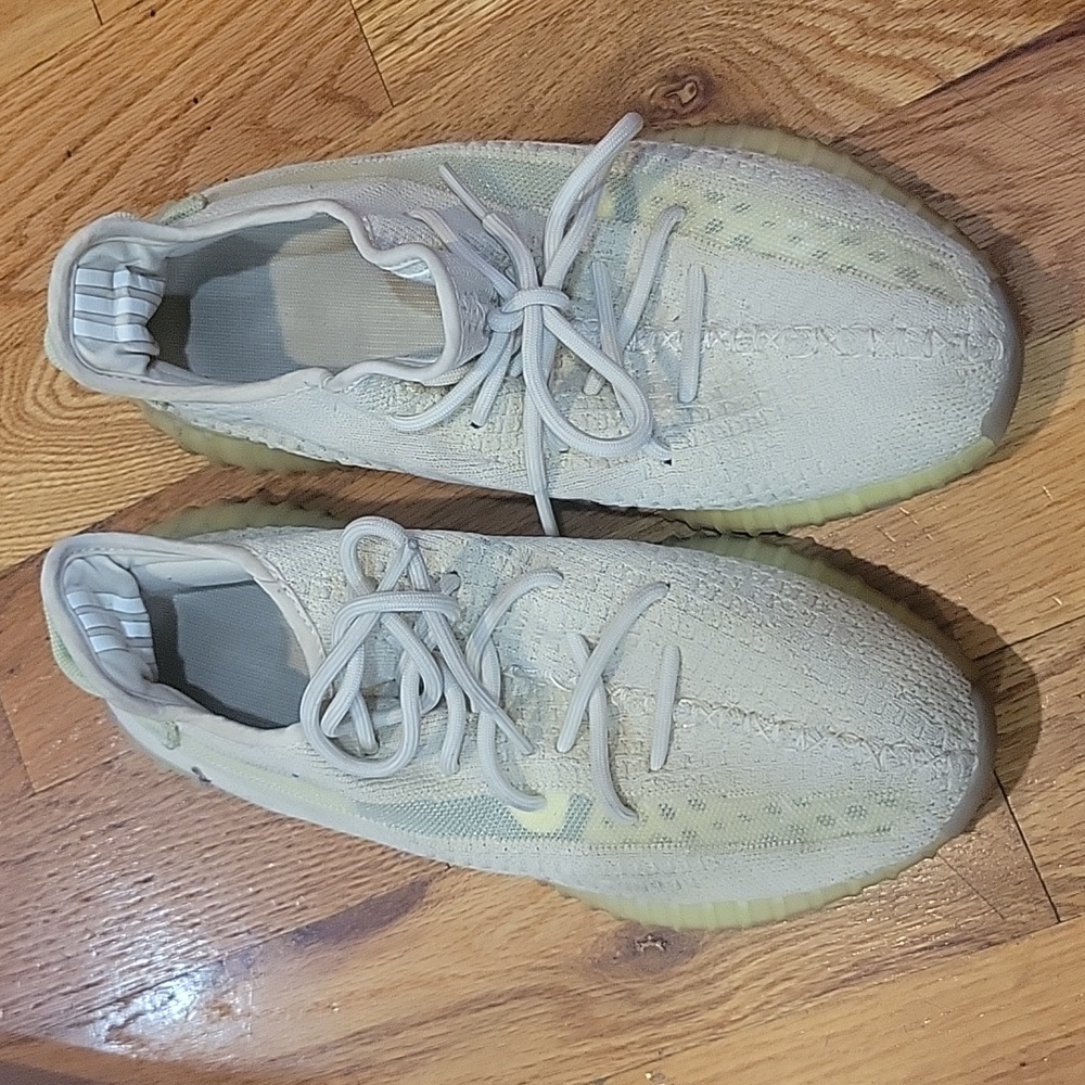 Yeezy Adidas